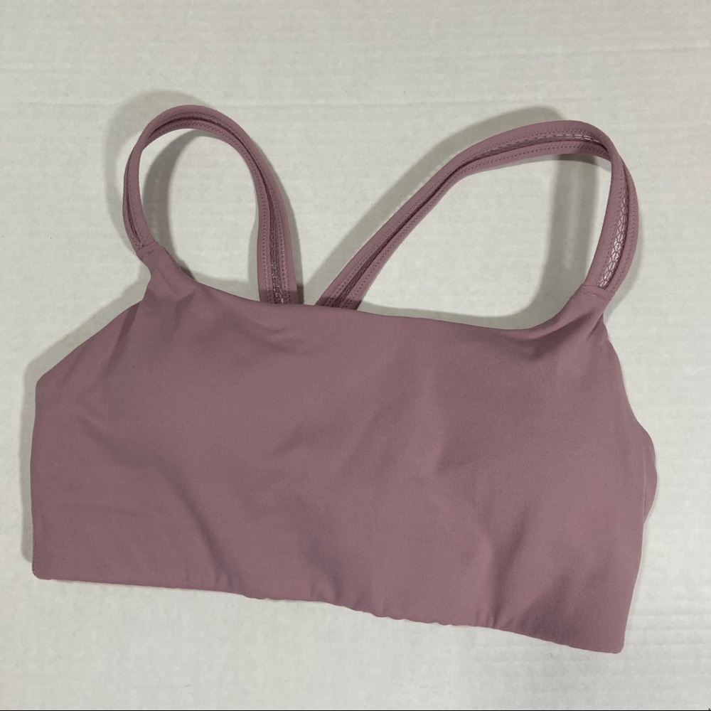Athleta Hyper Focused lace trim bra